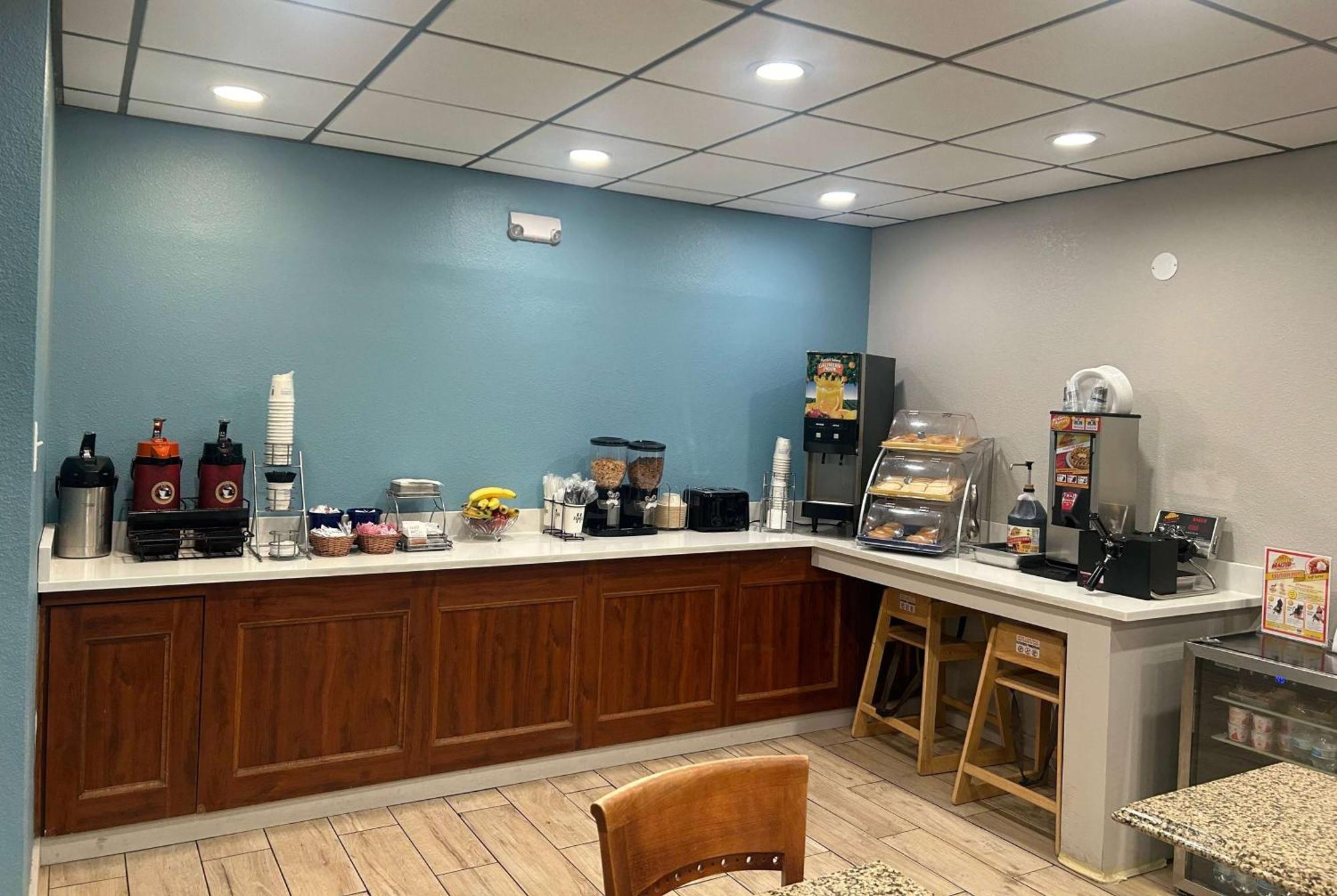 Days Inn By Wyndham Killeen Fort Hood Εξωτερικό φωτογραφία